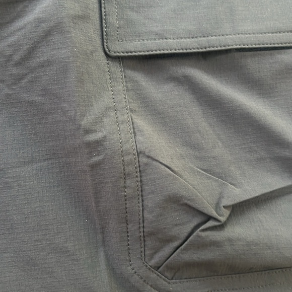 TACVASEN MEN QUICK DRY CARGO CASUAL SHORTS BREATHABLE TRAVAL SHORTS - Picture 3 of 4